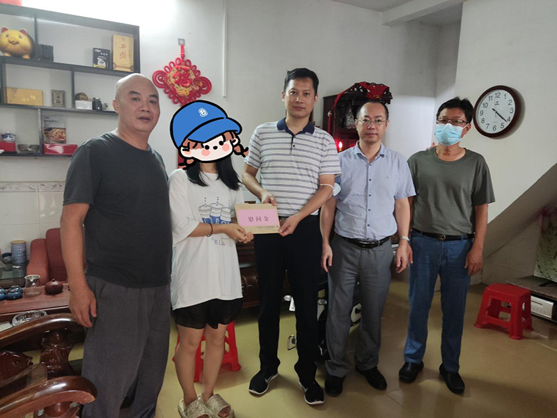 220817薪火相传五余载,帮扶助学献爱心 (1).jpg