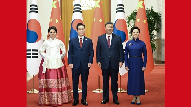 习近平同韩国总统李在明举行会谈 习近平同韩国总统李在明举行会谈