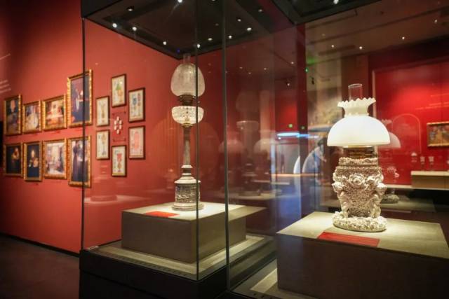 照亮时光之美——维多利亚时期油灯艺术展 照亮时光之美——维多利亚时期油灯艺术展