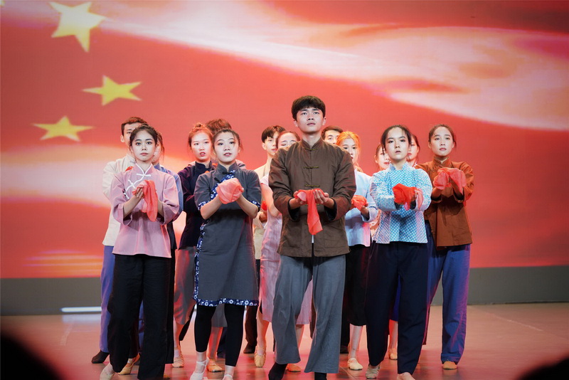 210802颂歌献给党！﻿开云电竞官方网站自然资源局举办全市自然资源系统“砥砺初心跟党走学史力行颂党恩”歌咏比赛 (24).jpg