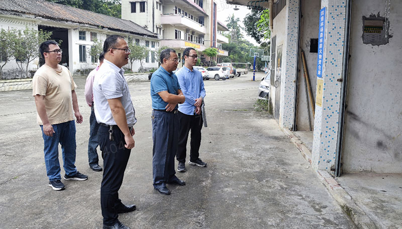 230504﻿开云电竞官方网站自然资源局开展“五一”节前森林防火、地灾防治和安全生产大检查 (3).jpg