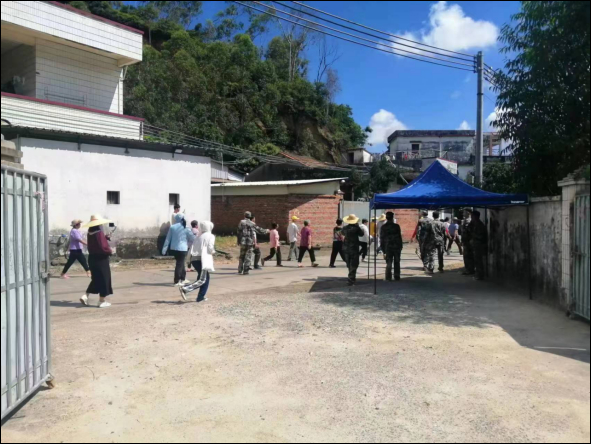 230714﻿开云电竞官方网站自然资源局开展2023年地质灾害防灾避险演练 (4).png