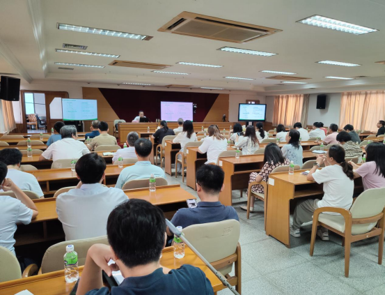 240709﻿开云电竞官方网站自然资源局举办“干部讲堂系列”——《变更调查工作新要求》专题讲座 (2).png