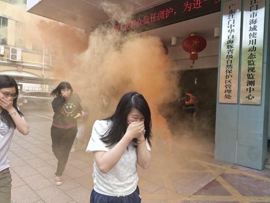 250422深化“党建+安全”机制，举办消防安全技能培训提升行动 (2).png