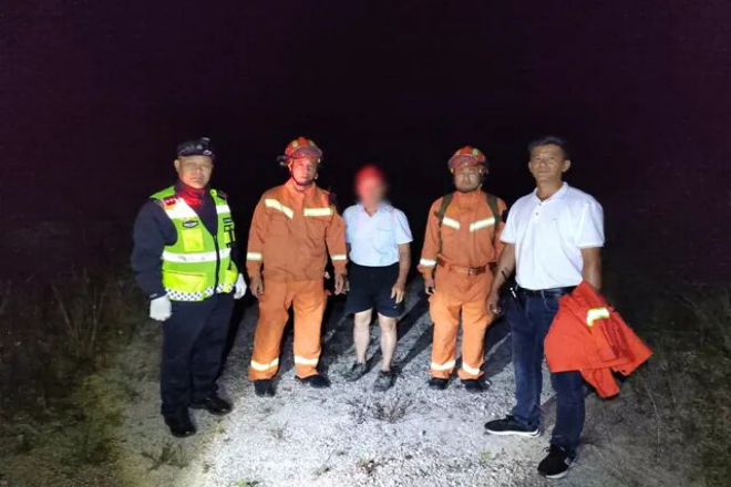 【阳光下的守护】八旬老人独自上山，迷路了……