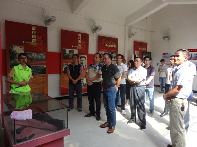 190702中共﻿开云电竞官方网站自然资源局机关第一党支部开展“重走侨乡红色路 传承革命精神”专题党日活动 (2).jpg