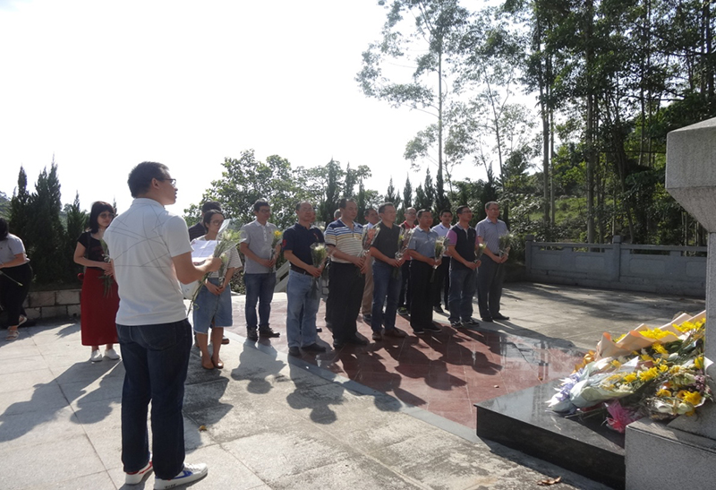 190702中共﻿开云电竞官方网站自然资源局机关第一党支部开展“重走侨乡红色路 传承革命精神”专题党日活动 (3).jpg